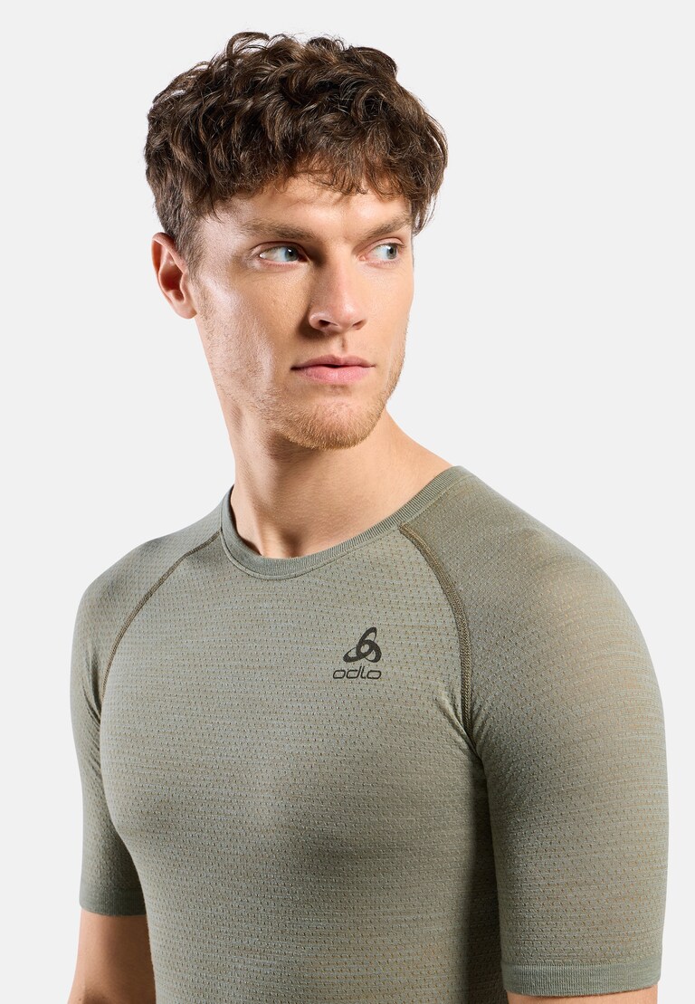 The Performance Wool 140 Base Layer Top