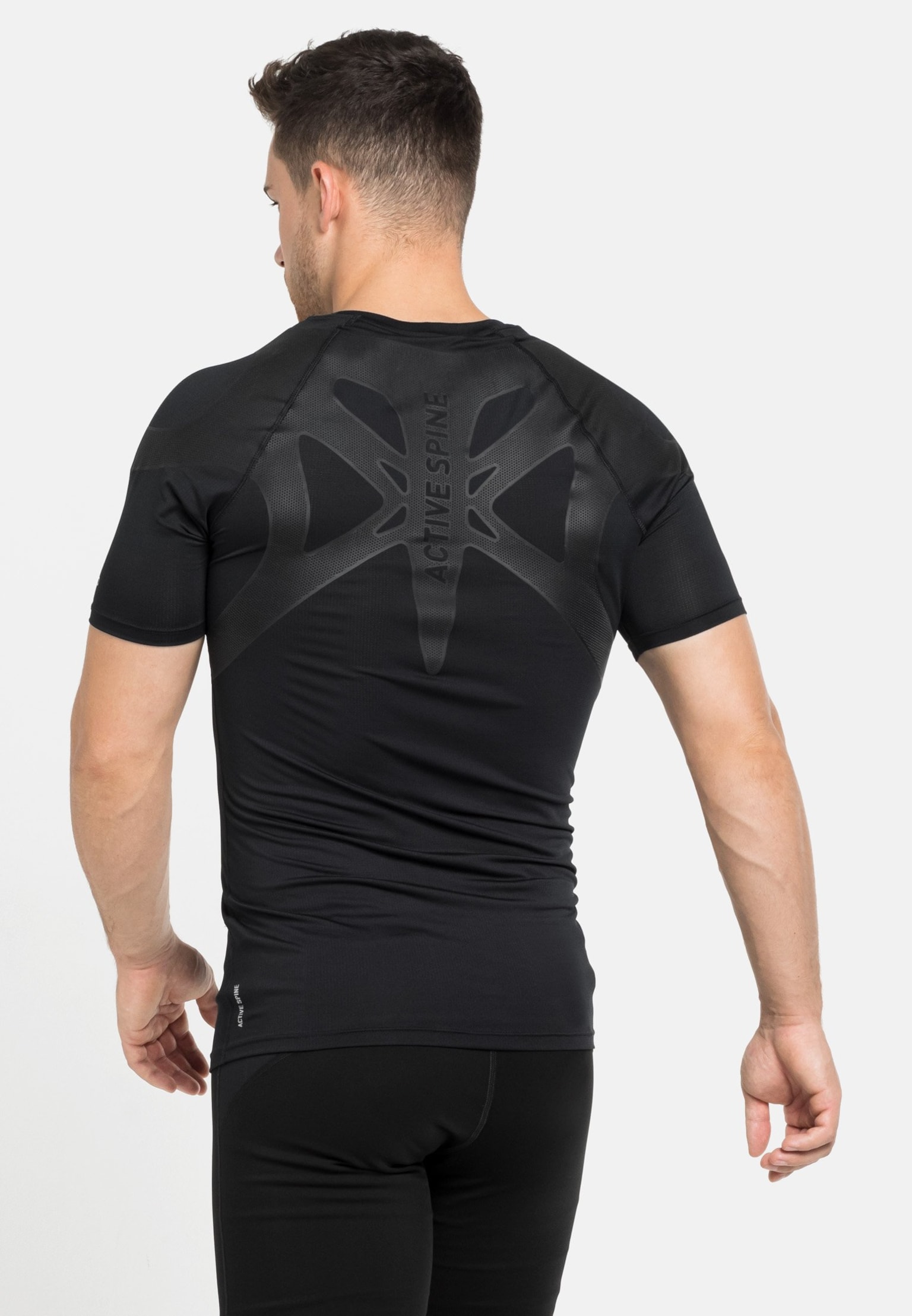 The men's Active Spine 2.0 running t-shirt