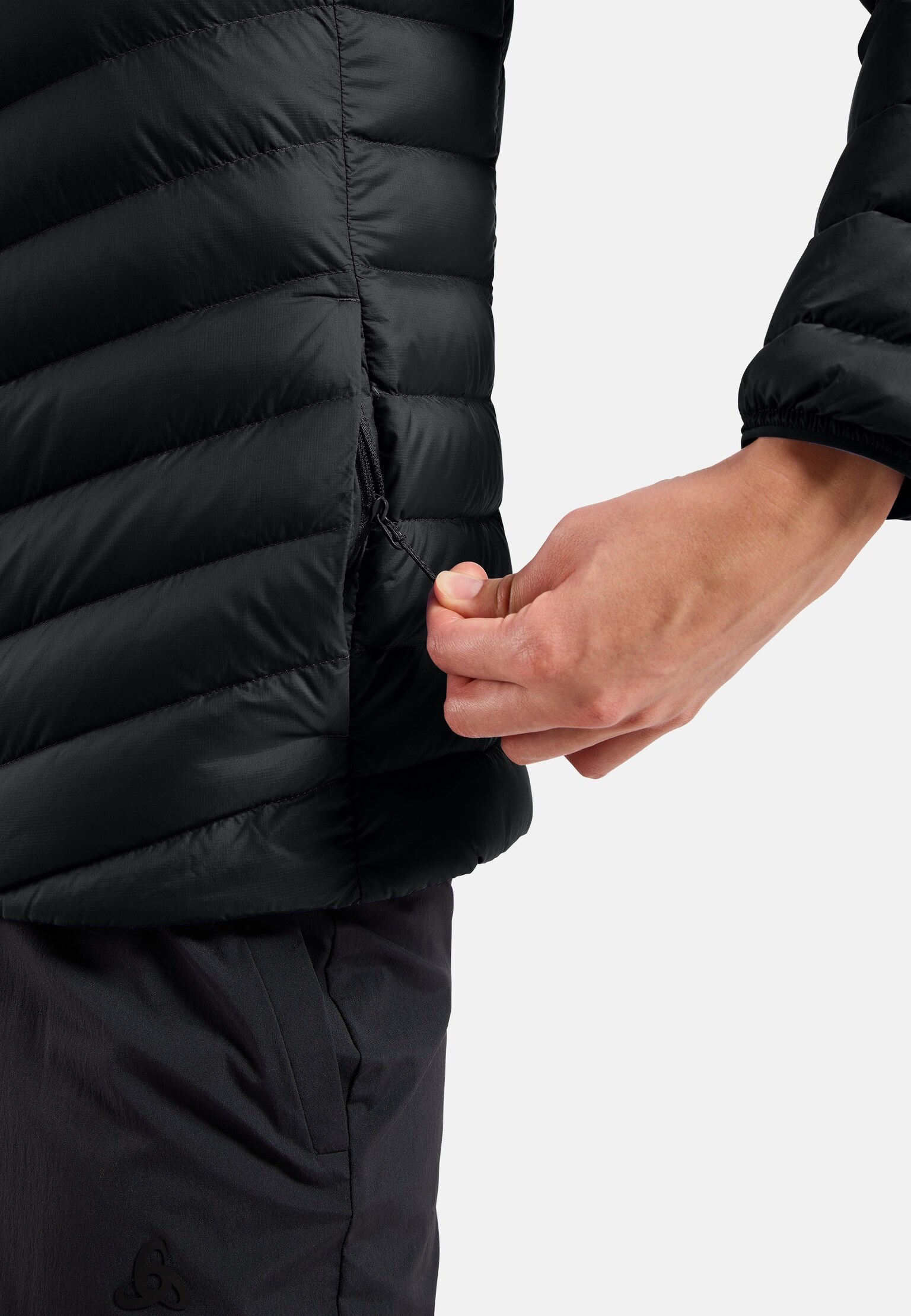 Kompakte X-Alp Daunenjacke mit Kapuze 2.0