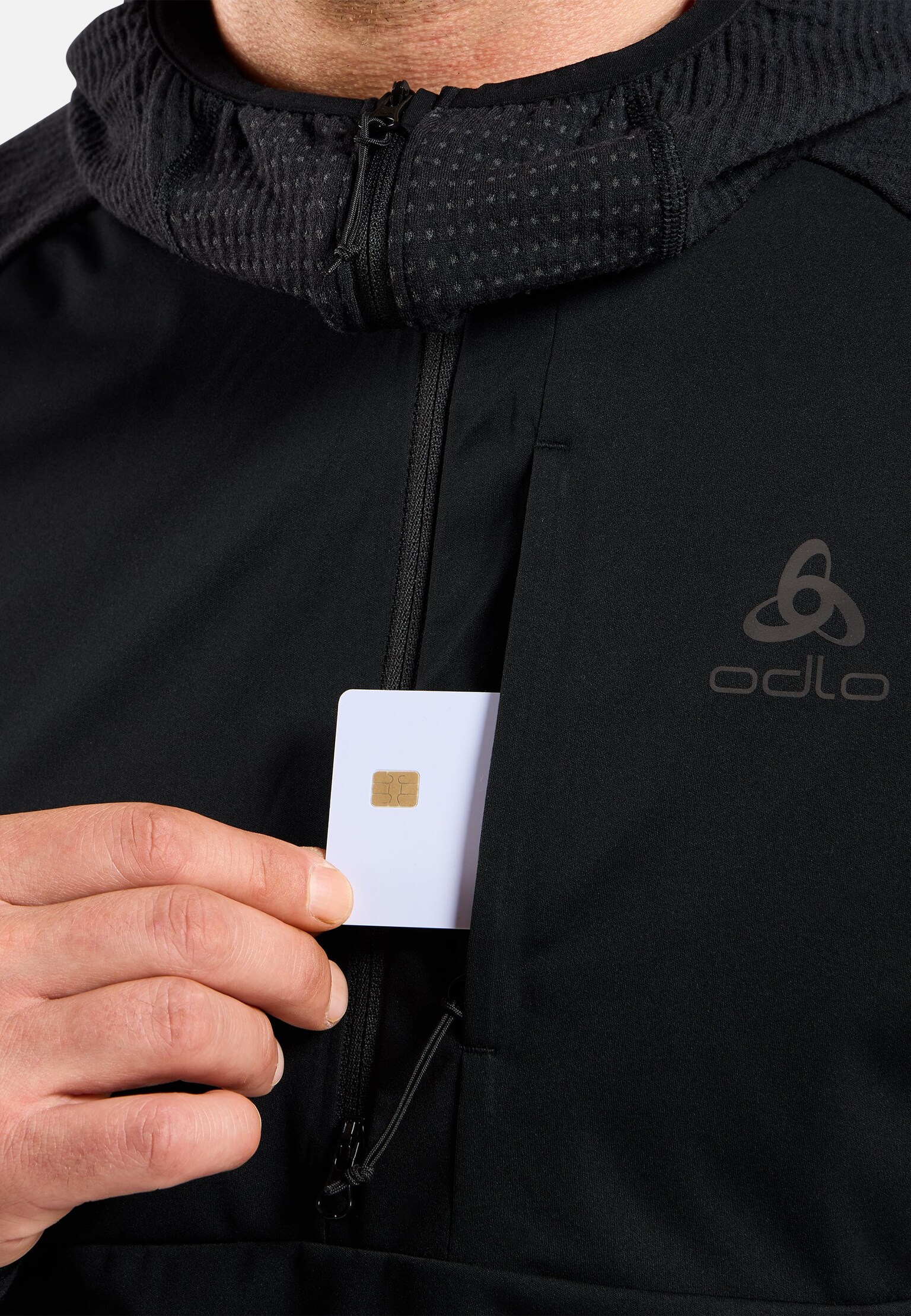 Mid layer con cappuccio antivento senza cuciture Zeroweight Pro Performance Wool