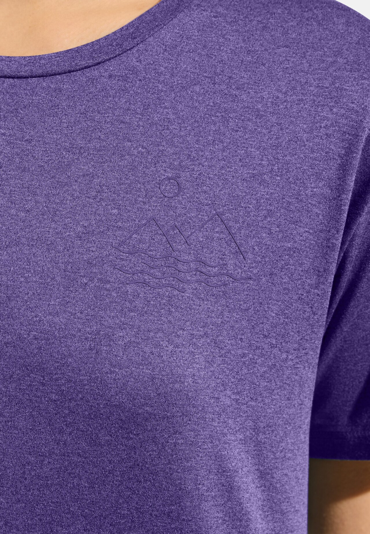 Ascent Sun. Sea. Mountains. T-Shirt