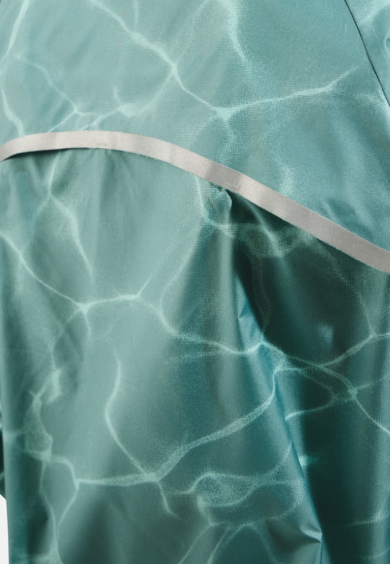 The POW Zeroweight running jacket