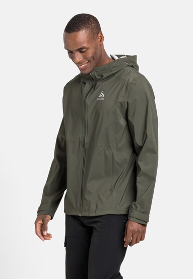 The men's Aegis 2.5L waterproof hardshell jacket