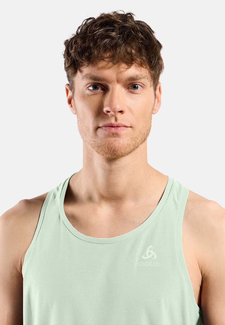 The Zeroweight Chill-Tec running tank 2.0