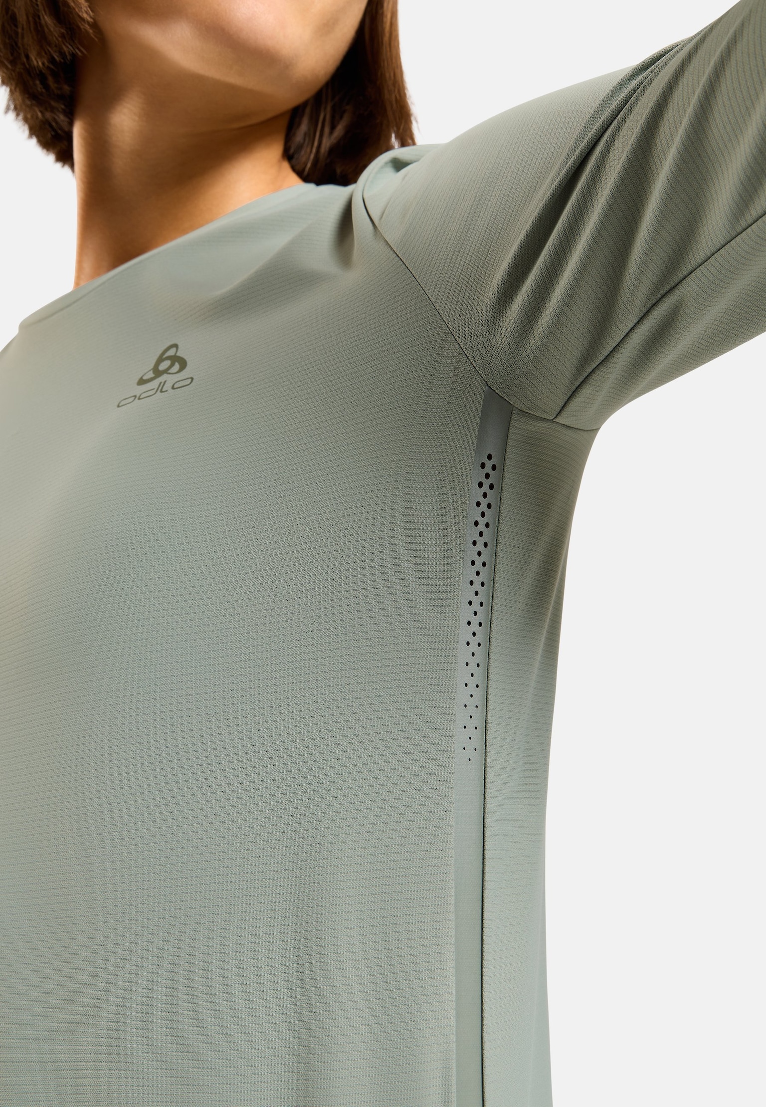 The Zeroweight Chill-Tec long-sleeve running t-shirt 2.0