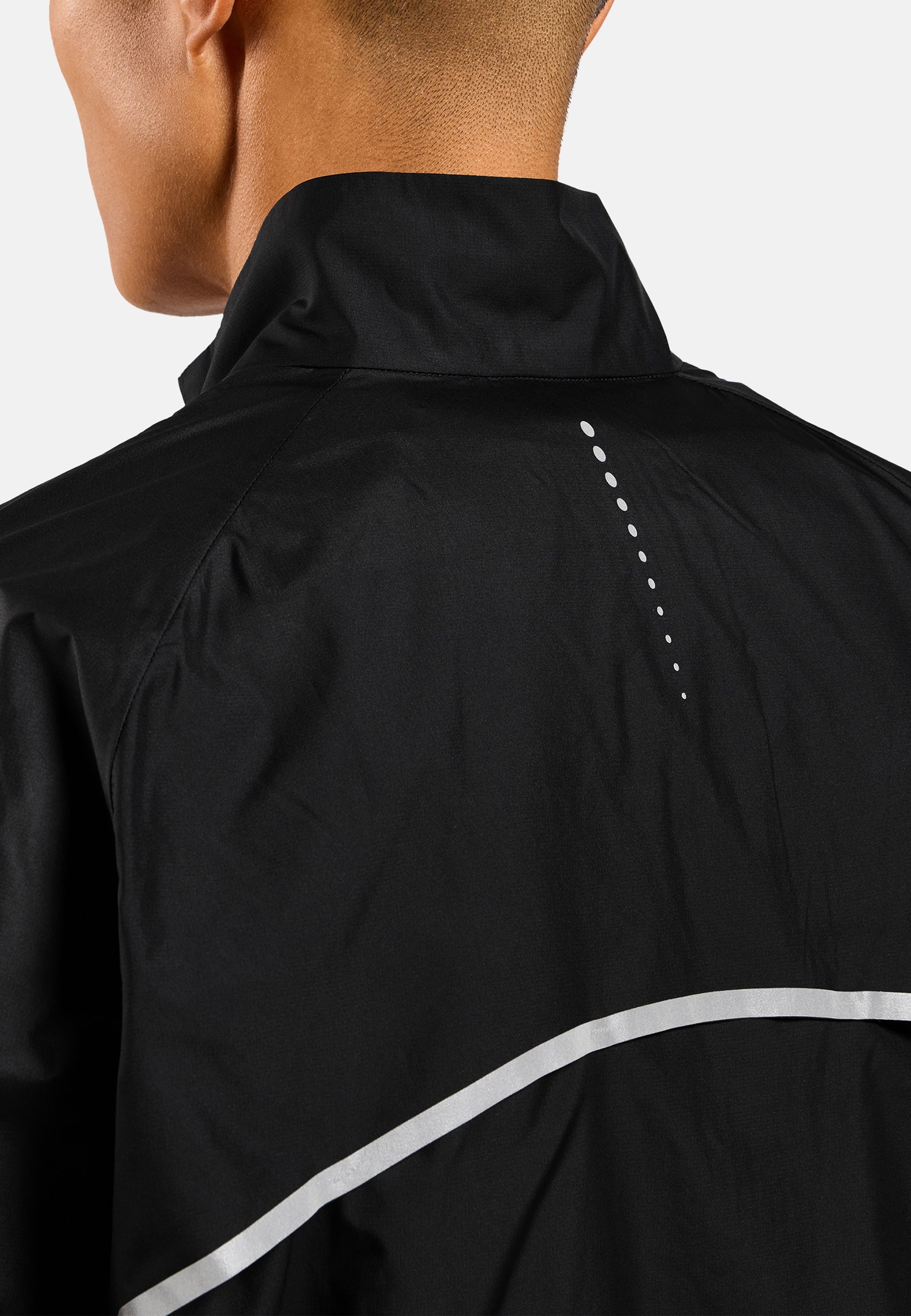 The Zeroweight running jacket in black | High-Performance | Odlo