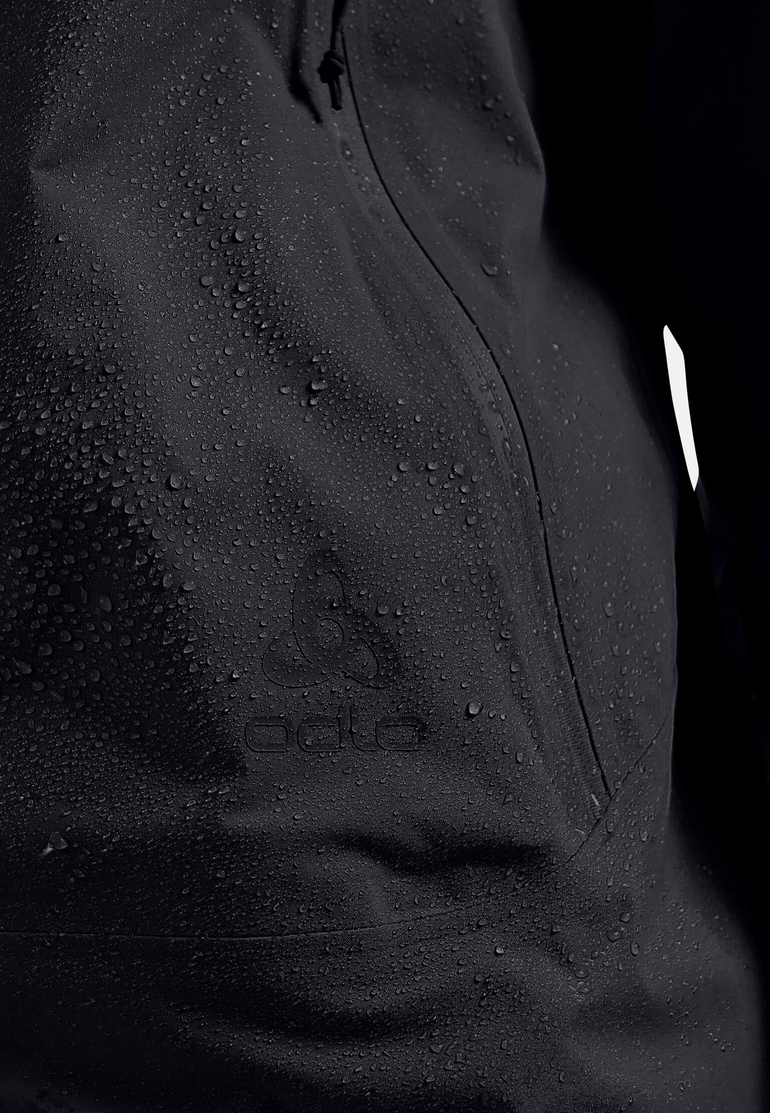 Veste hardshell imperméable Essentials 2.5L