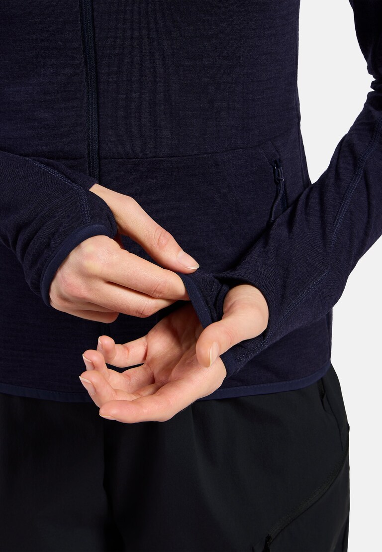 The Ascent mid layer hooded zip
