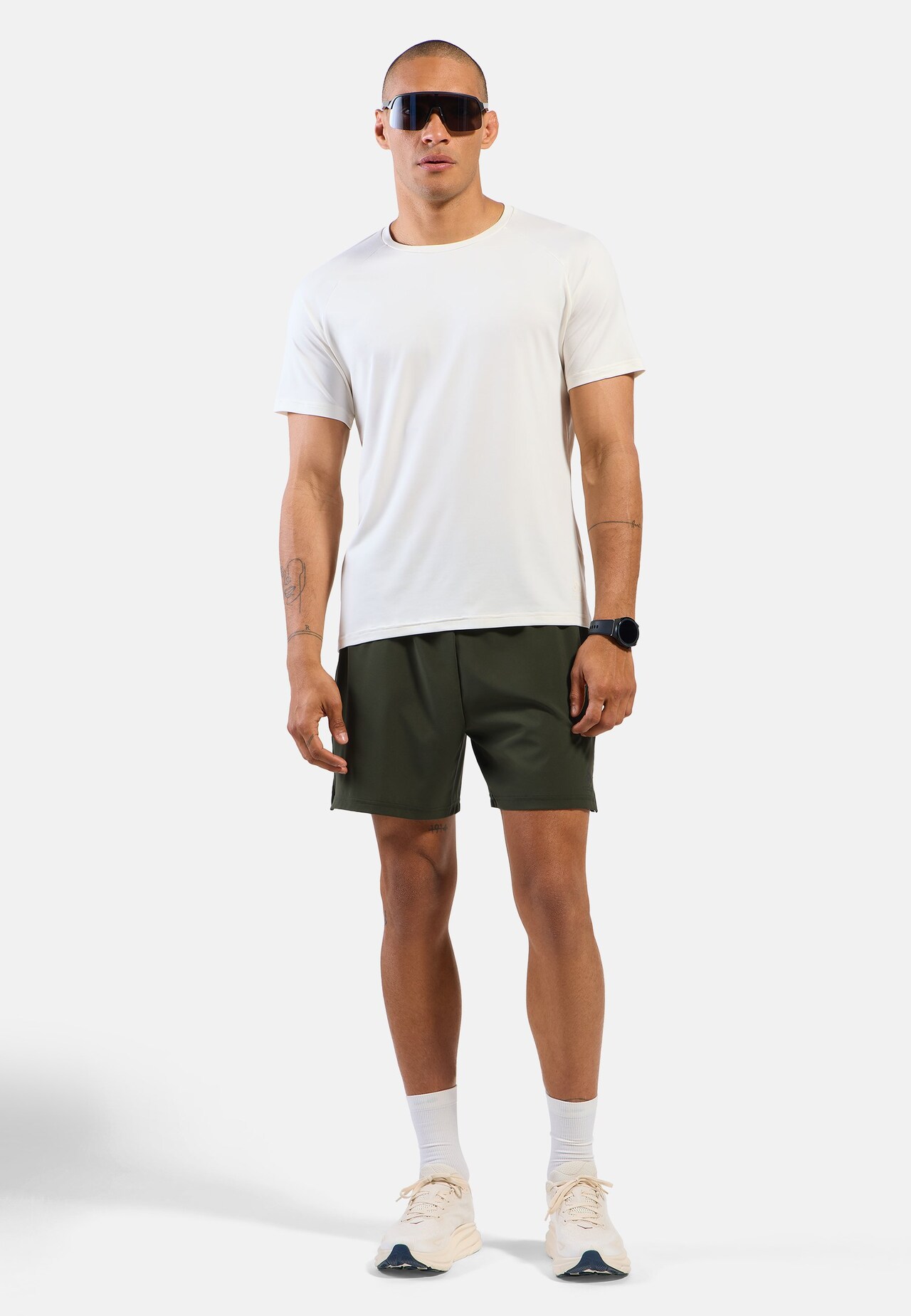 Essential 6 Inch Laufshorts mit Innenhose