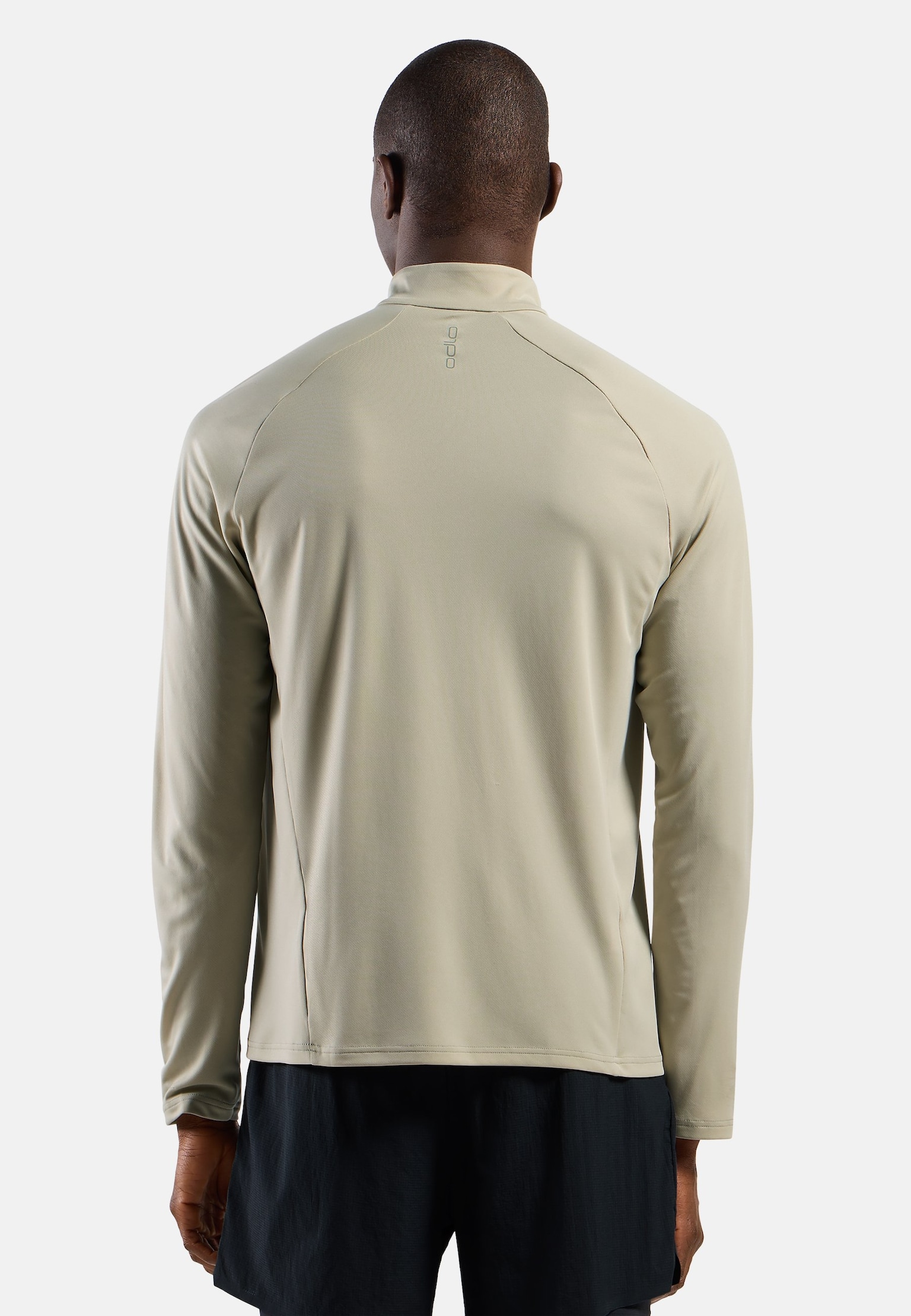 The men's Essentials half-zip running mid layer