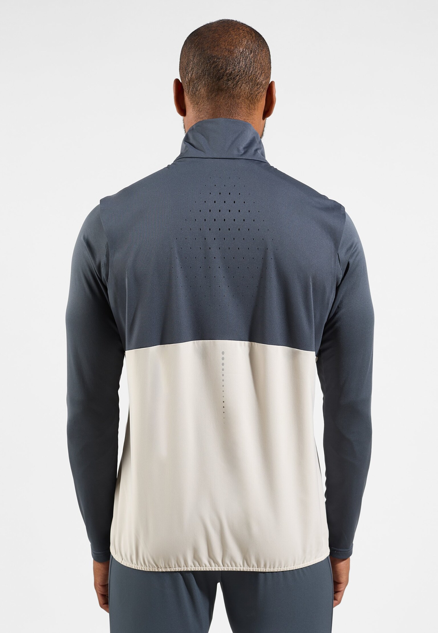The Zeroweight Warm running vest
