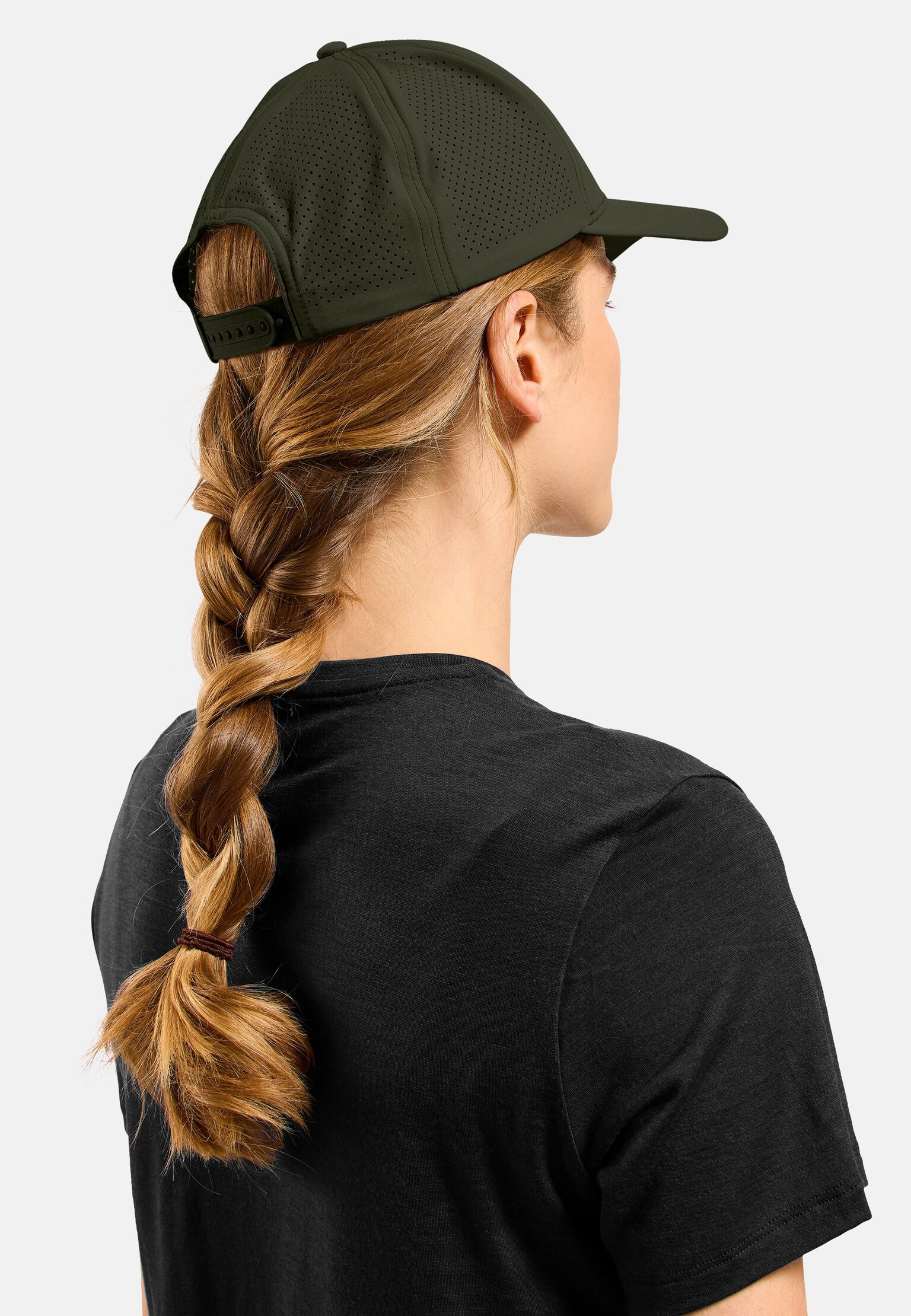 The Performance snapback cap