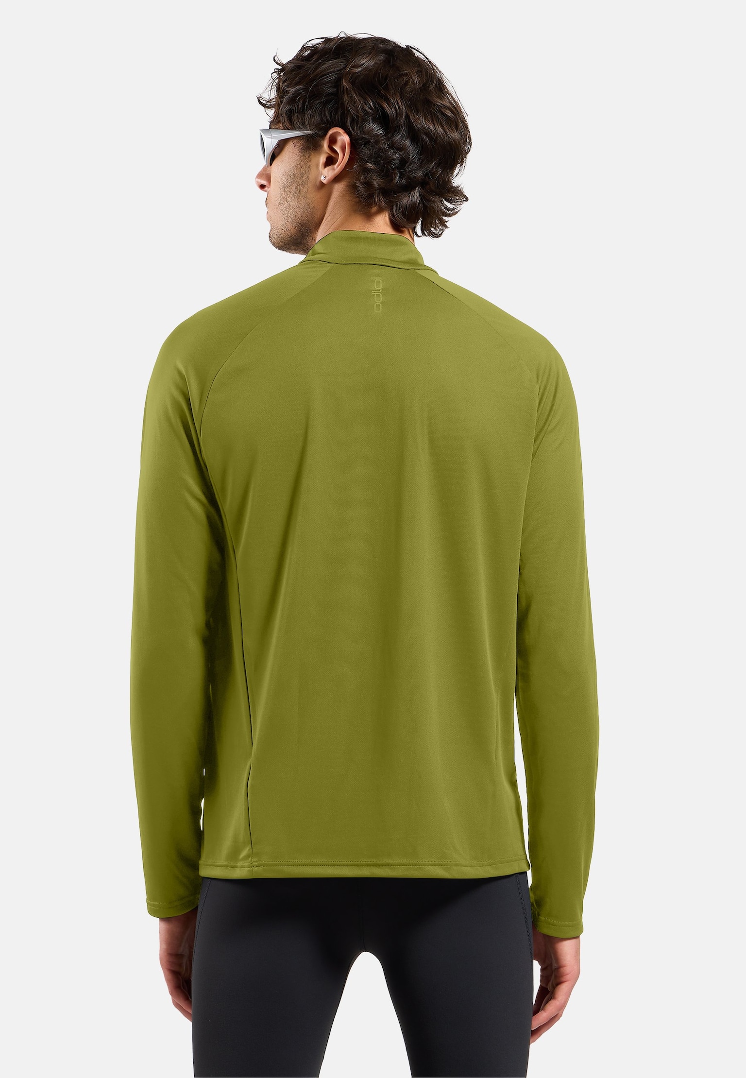 The men's Essentials half-zip running mid layer