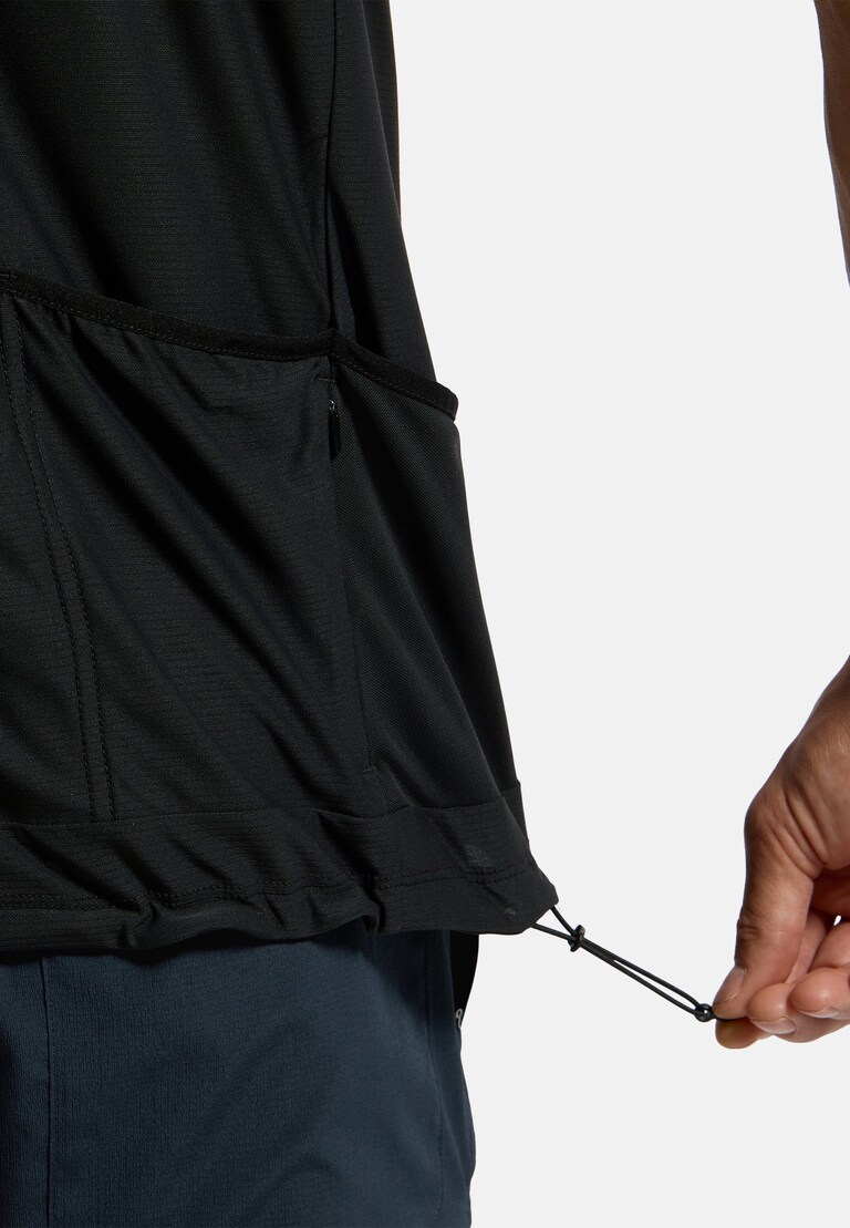 The Explorer Chill-Tec cargo t-shirt