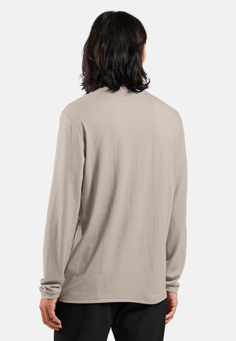 The Ascent merino 200 Swiss explorer long sleeve t-shirt