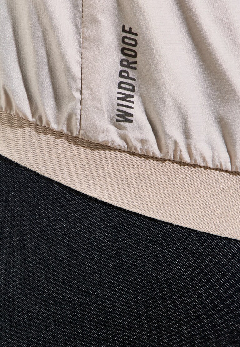 The Essentials long sleeve cycling jacket