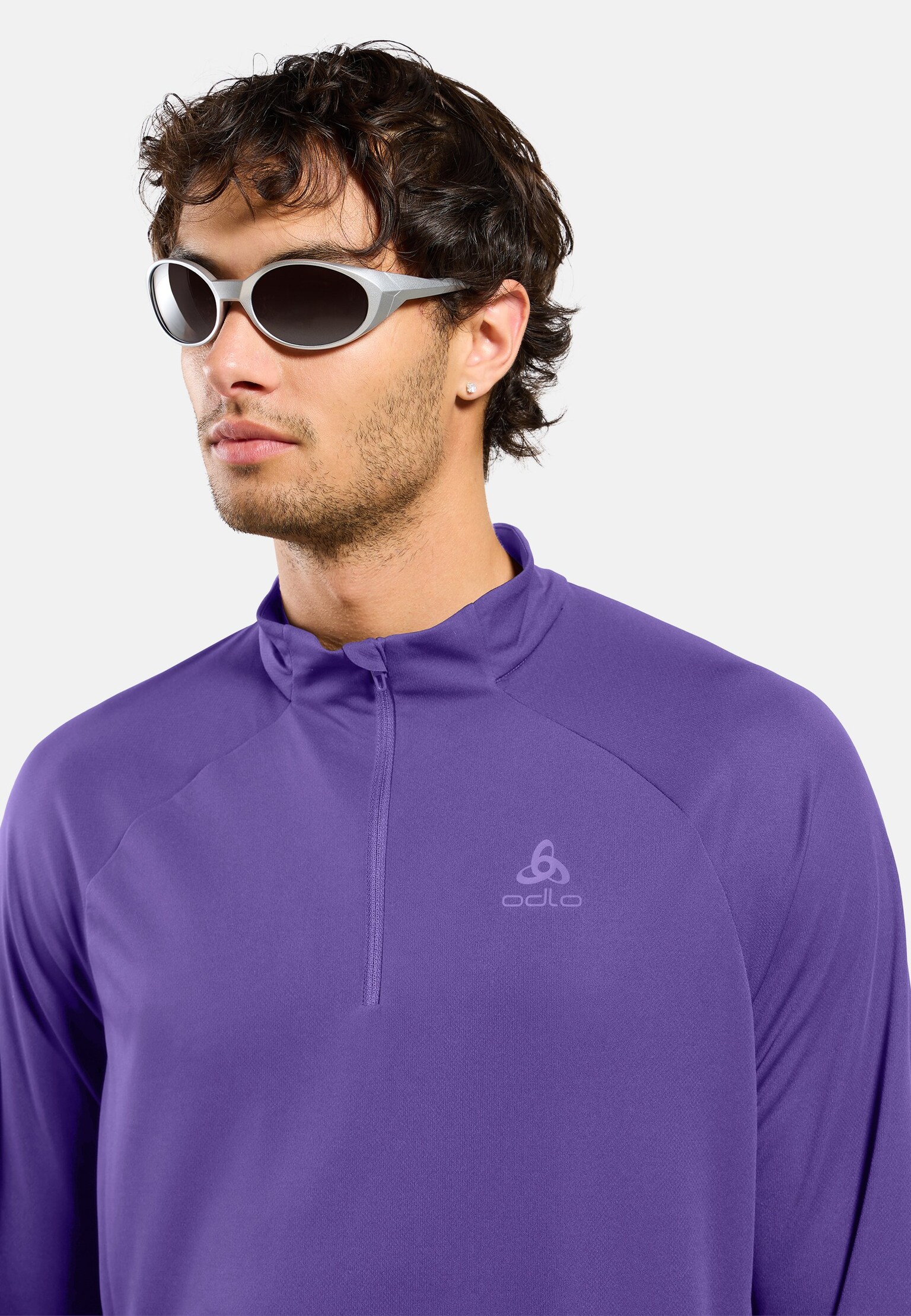 The men's Essentials half-zip running mid layer