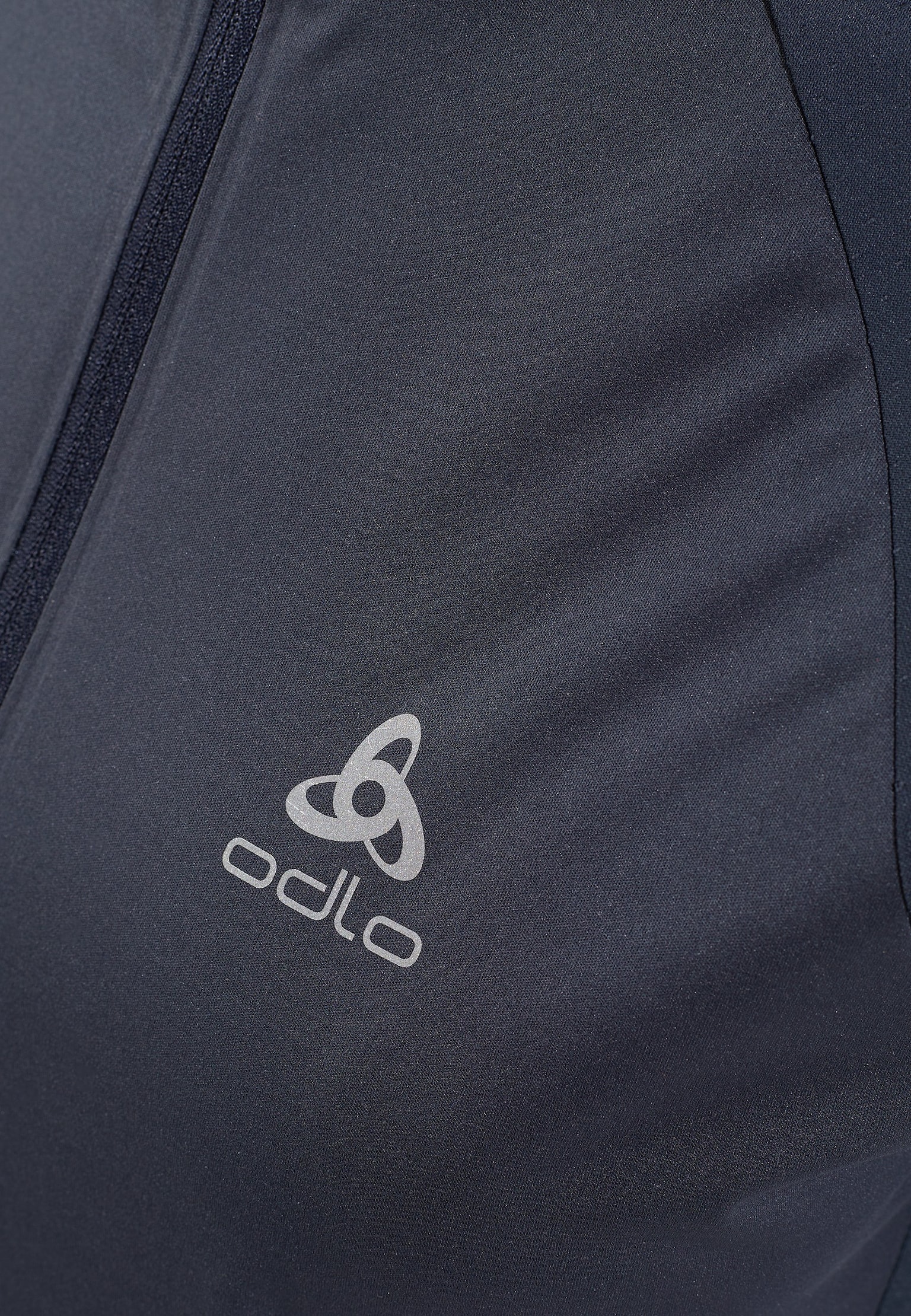 The women's Zeroweight Warm hybrid running jacket