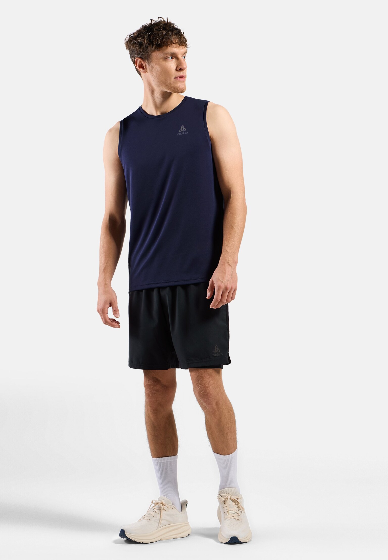 The men's Essentials running singlet