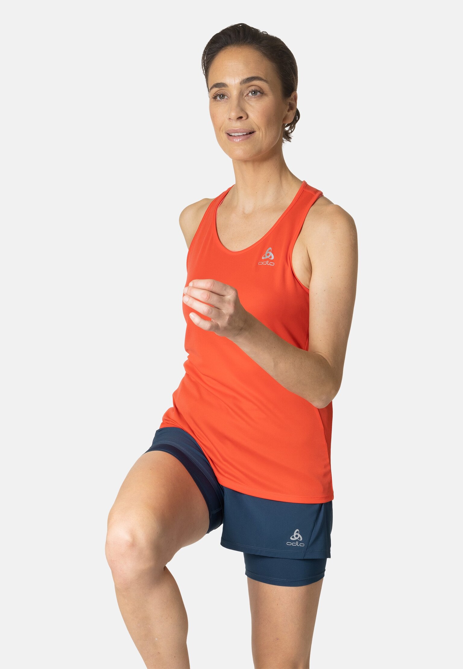 The women's Essentials base layer running singlet