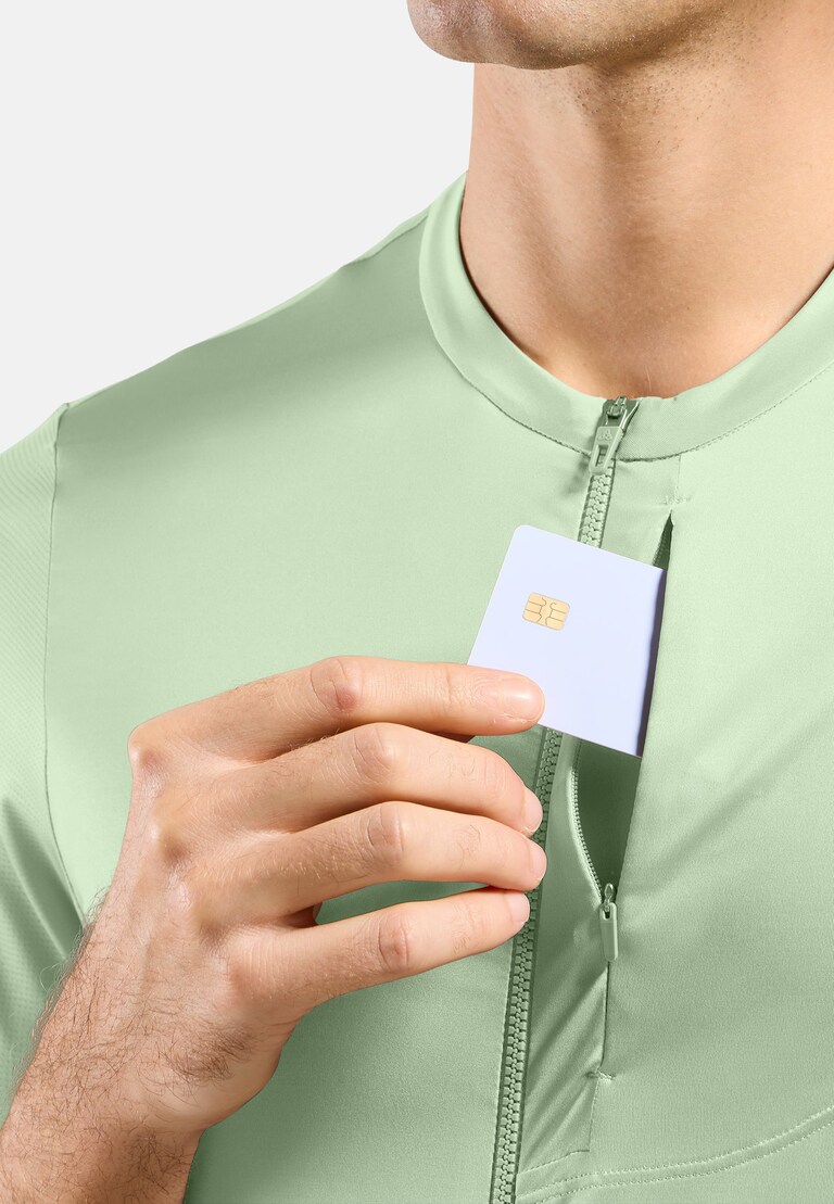 The Explorer Pro Chill-Tec full-zip jersey