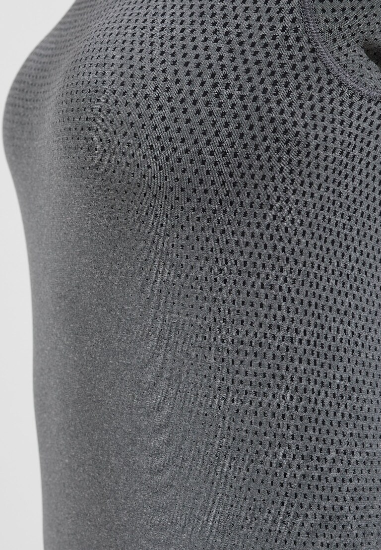 The Performance Light Base Layer Top