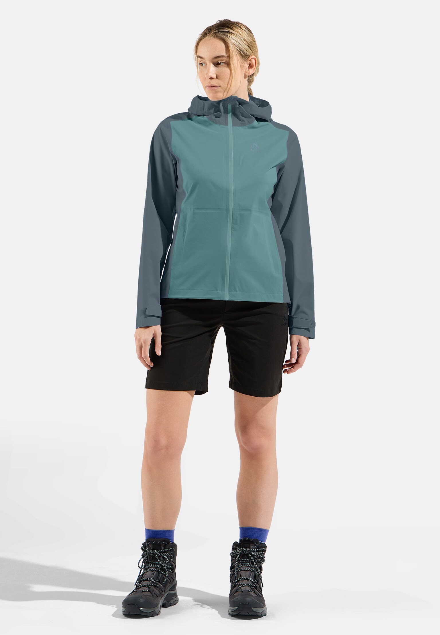 The women's Aegis 2.5L waterproof hardshell jacket