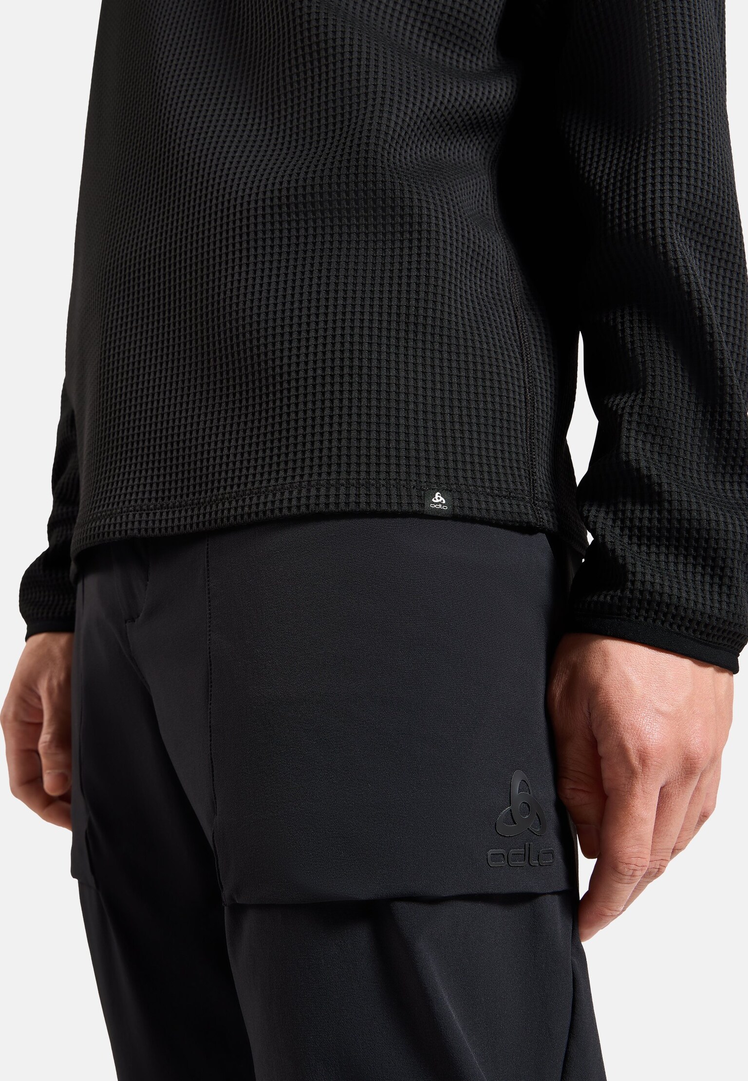 Mid layer multisport Cubic con cappuccio