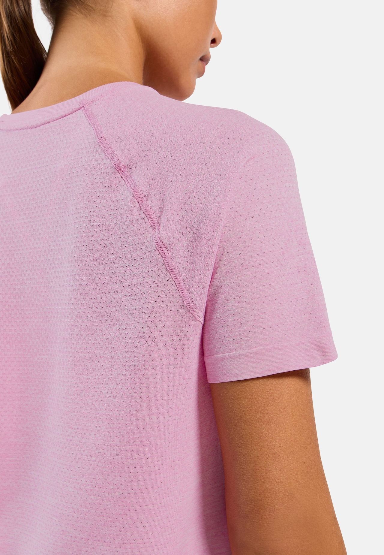 Essential Seamless T-Shirt