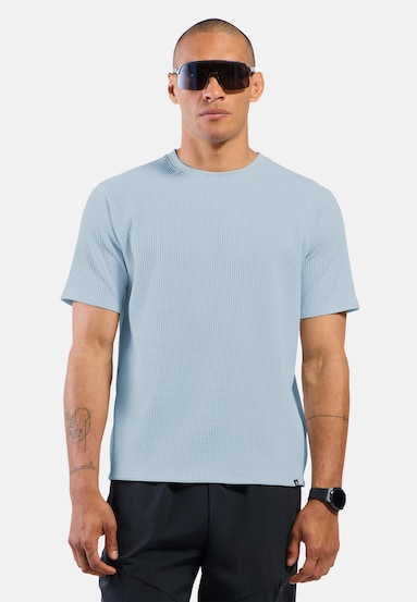 T-shirt multisport à manches courtes et col rond Cubic