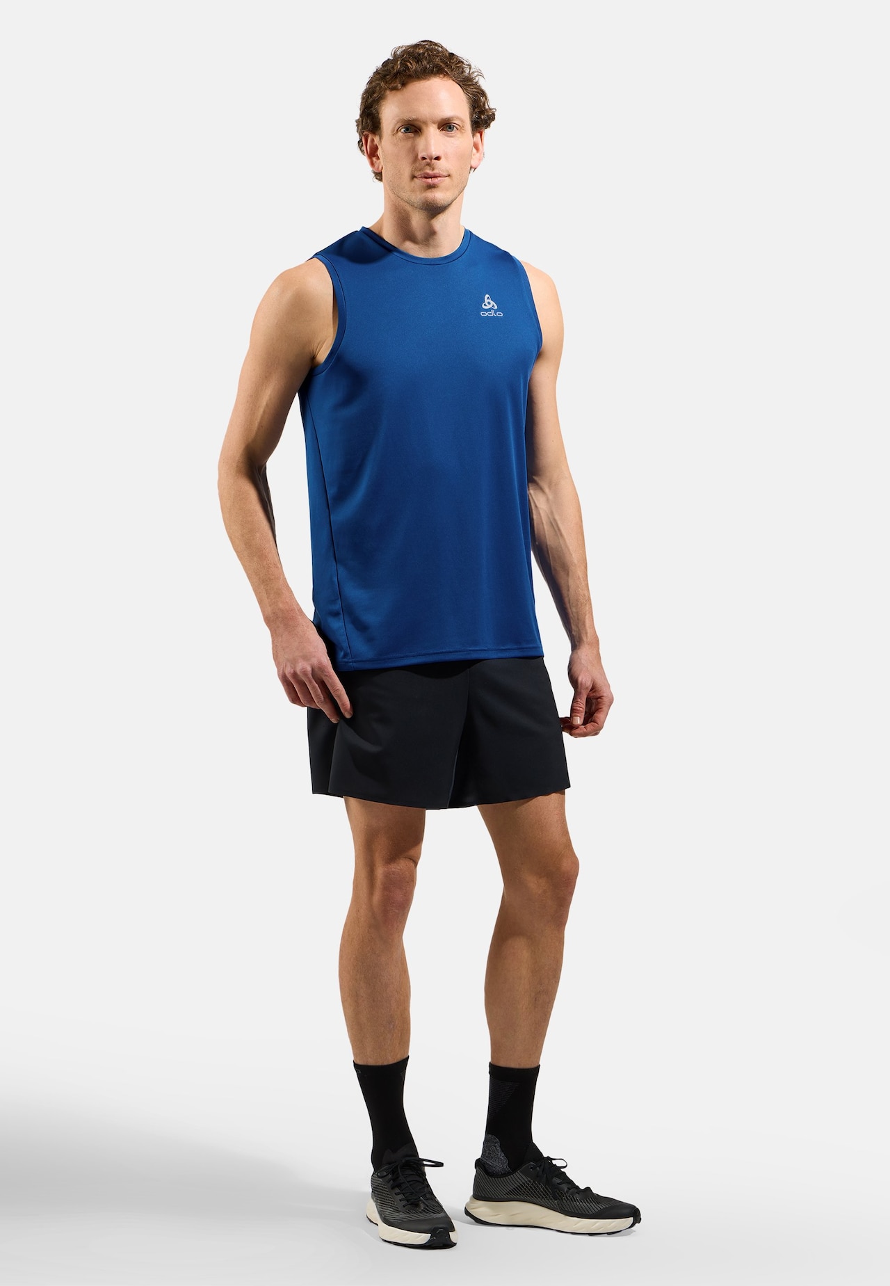 The men's Essentials base layer running singlet