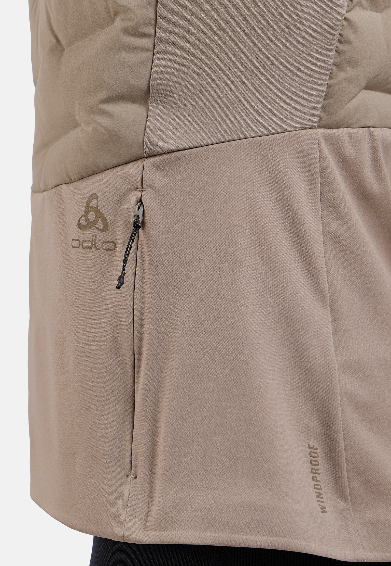 The Zeroweight Insulator running vest