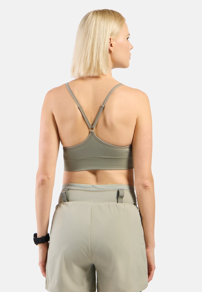 The Seamless soft-support sports bra
