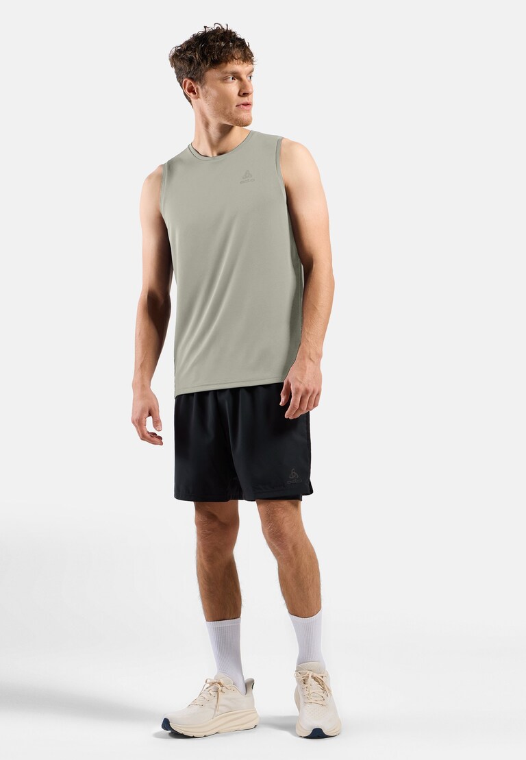 The men's Essentials base layer running singlet
