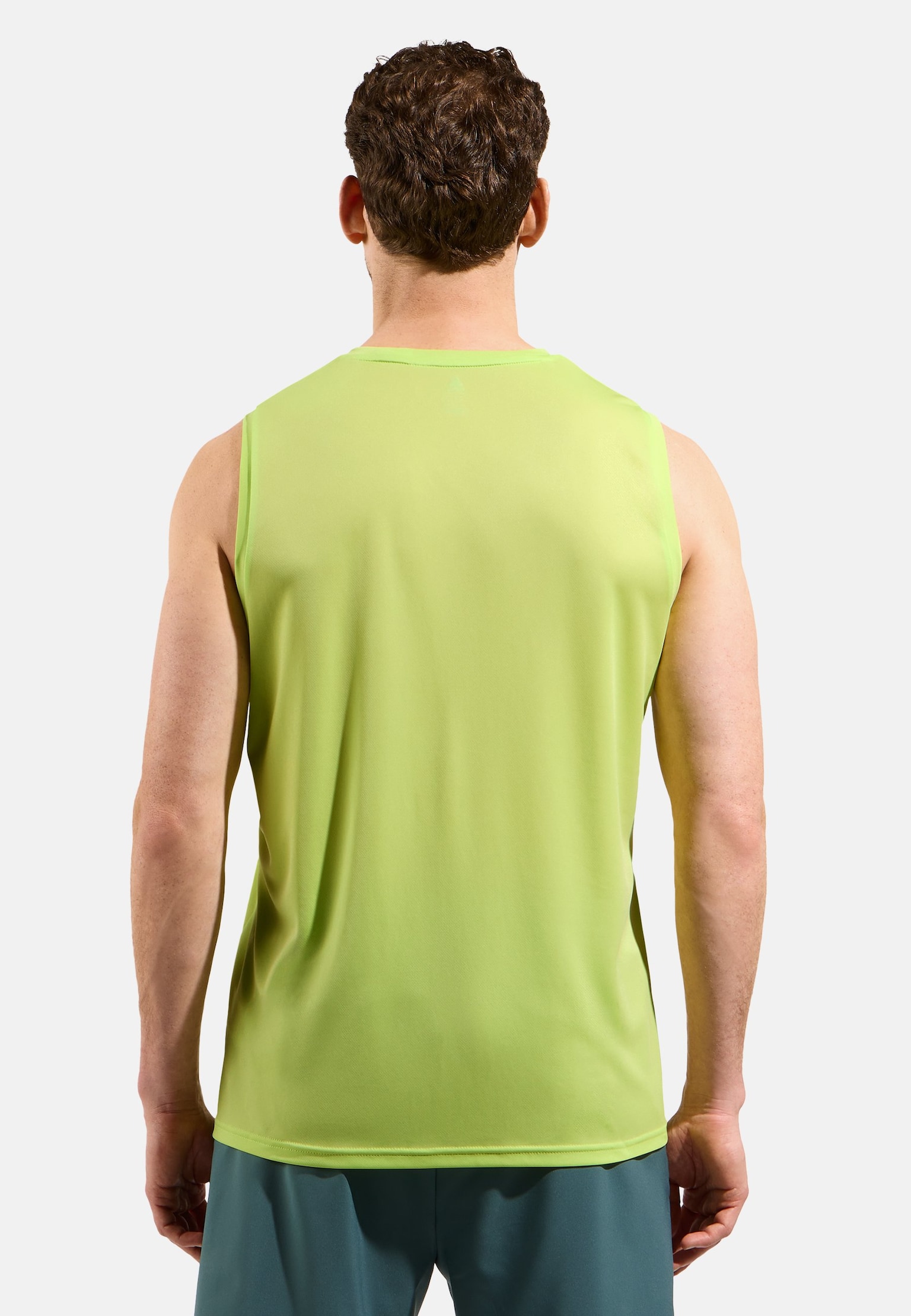 The men's Essentials base layer running singlet