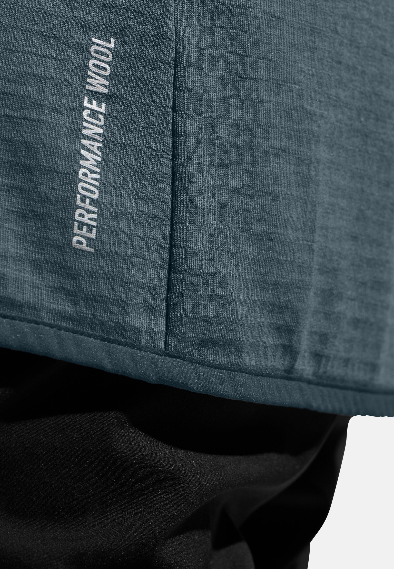 The Ascent mid layer hooded zip