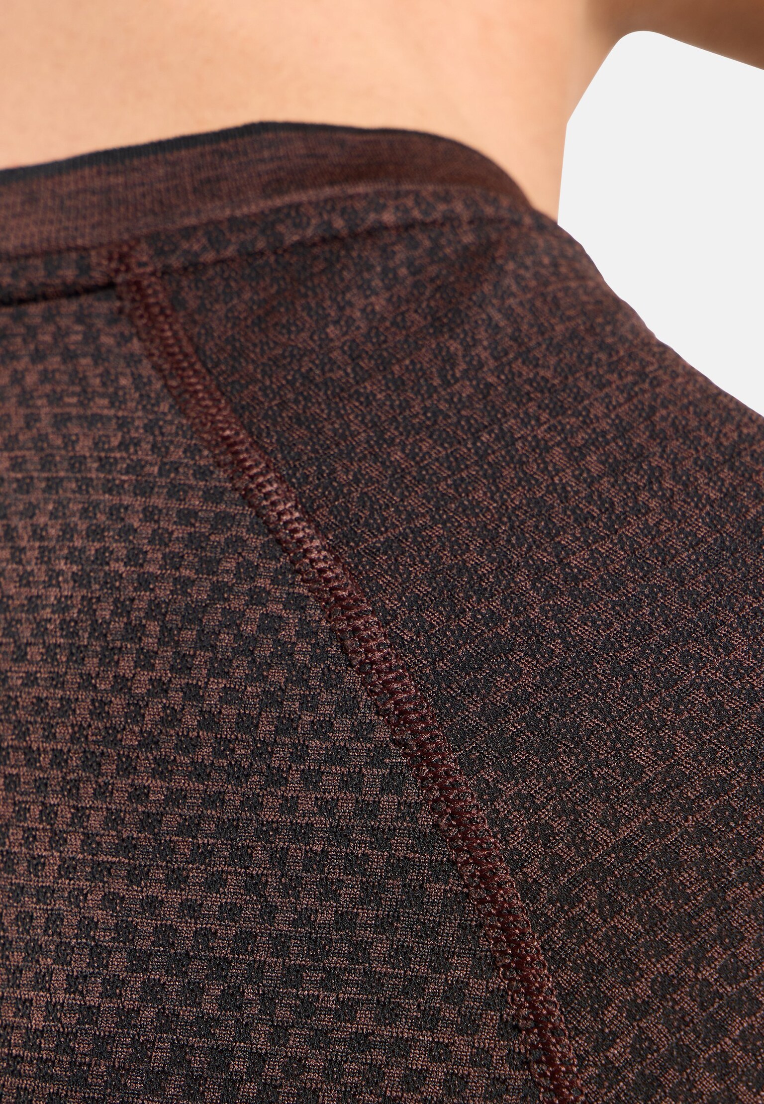 Essentials Seamless Langarm-Laufshirt