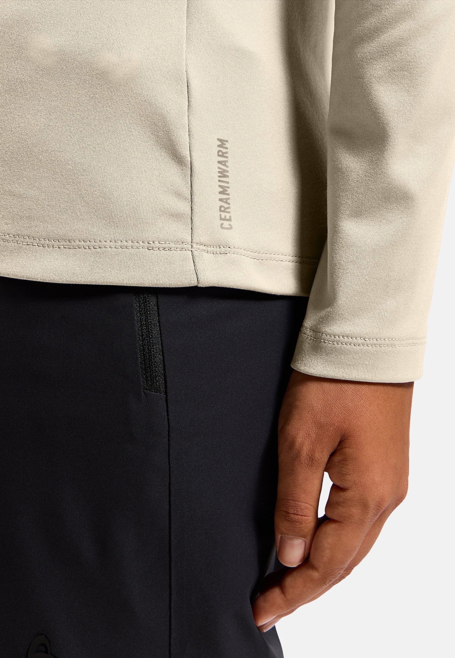 Essential Light Half-Zip Mid Layer