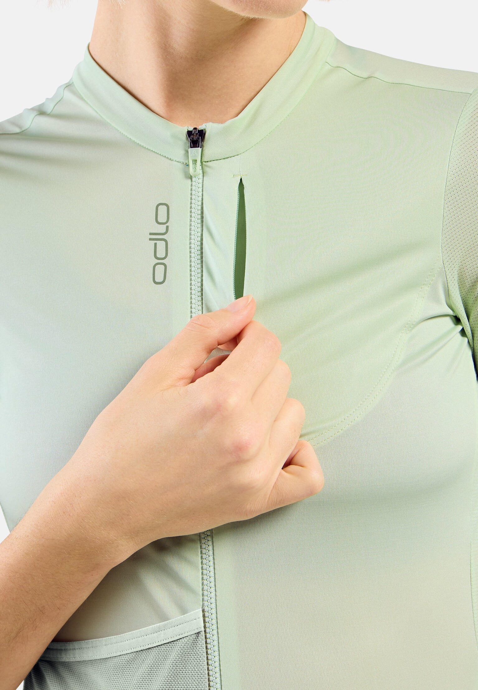 The Explorer Pro Chill-Tec full-zip jersey