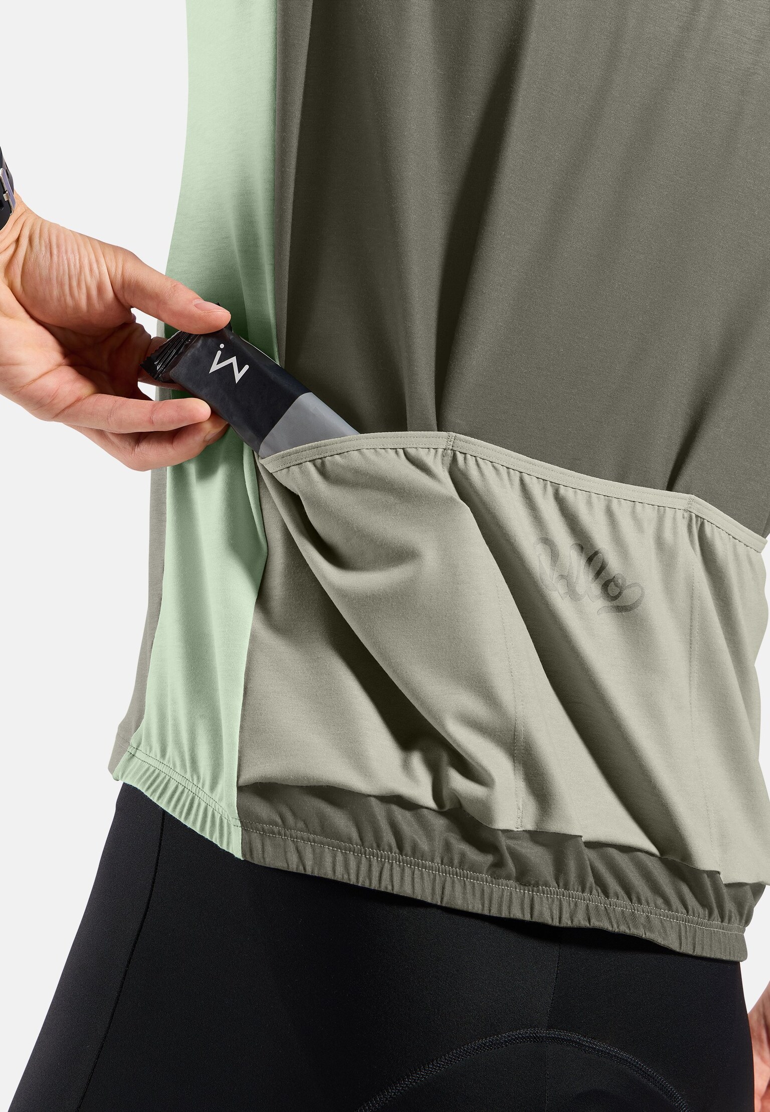 The Essentials heritage print full-zip cycling jersey