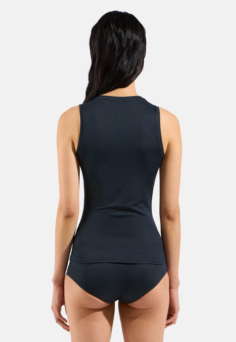The Active F-Dry Light Singlet