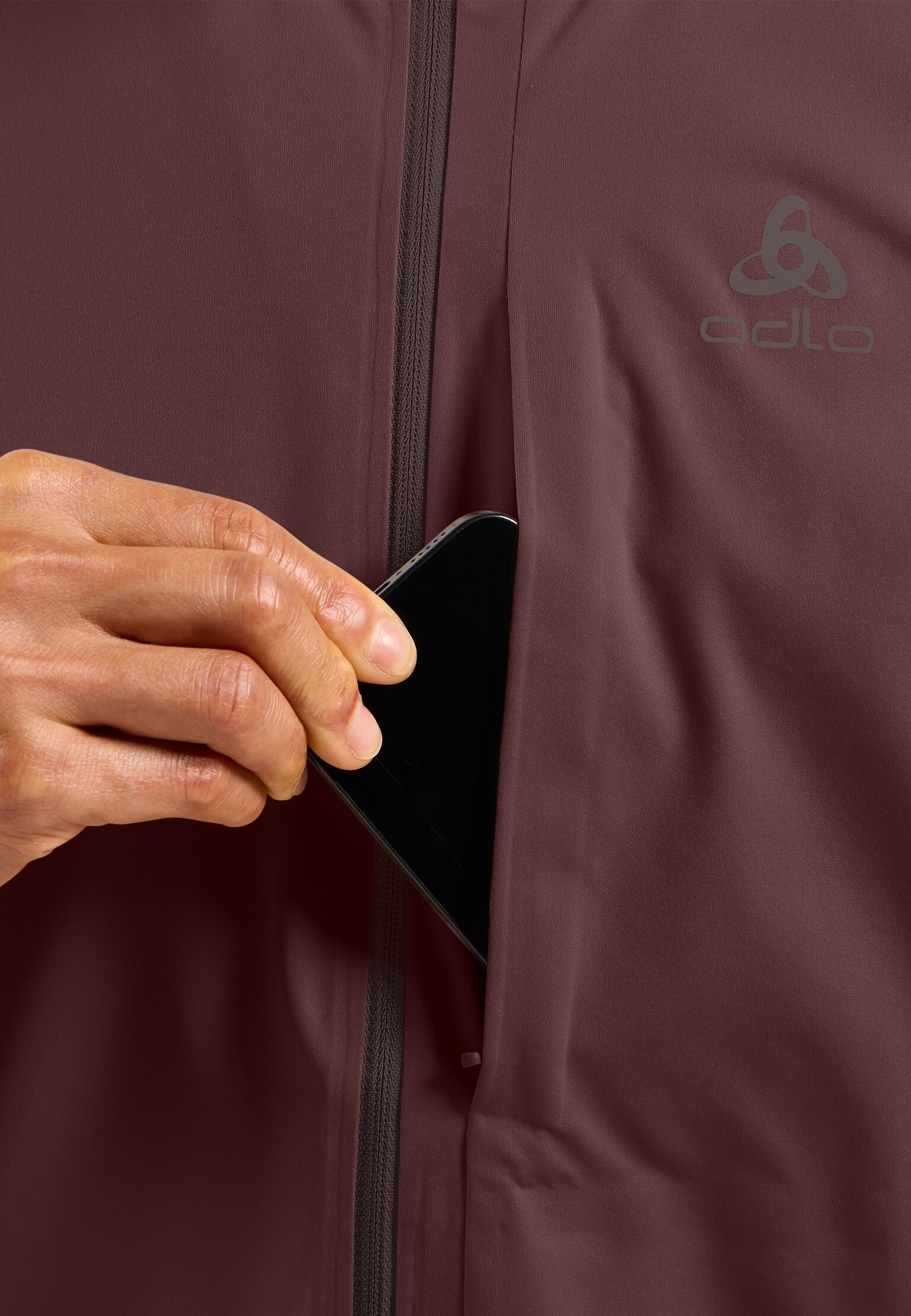 The Zeroweight Warm softshell running vest 2.0