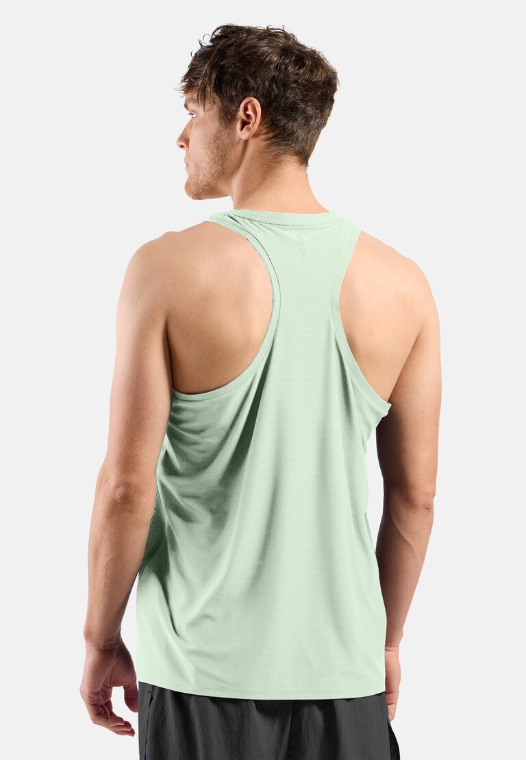 The Zeroweight Chill-Tec running tank 2.0