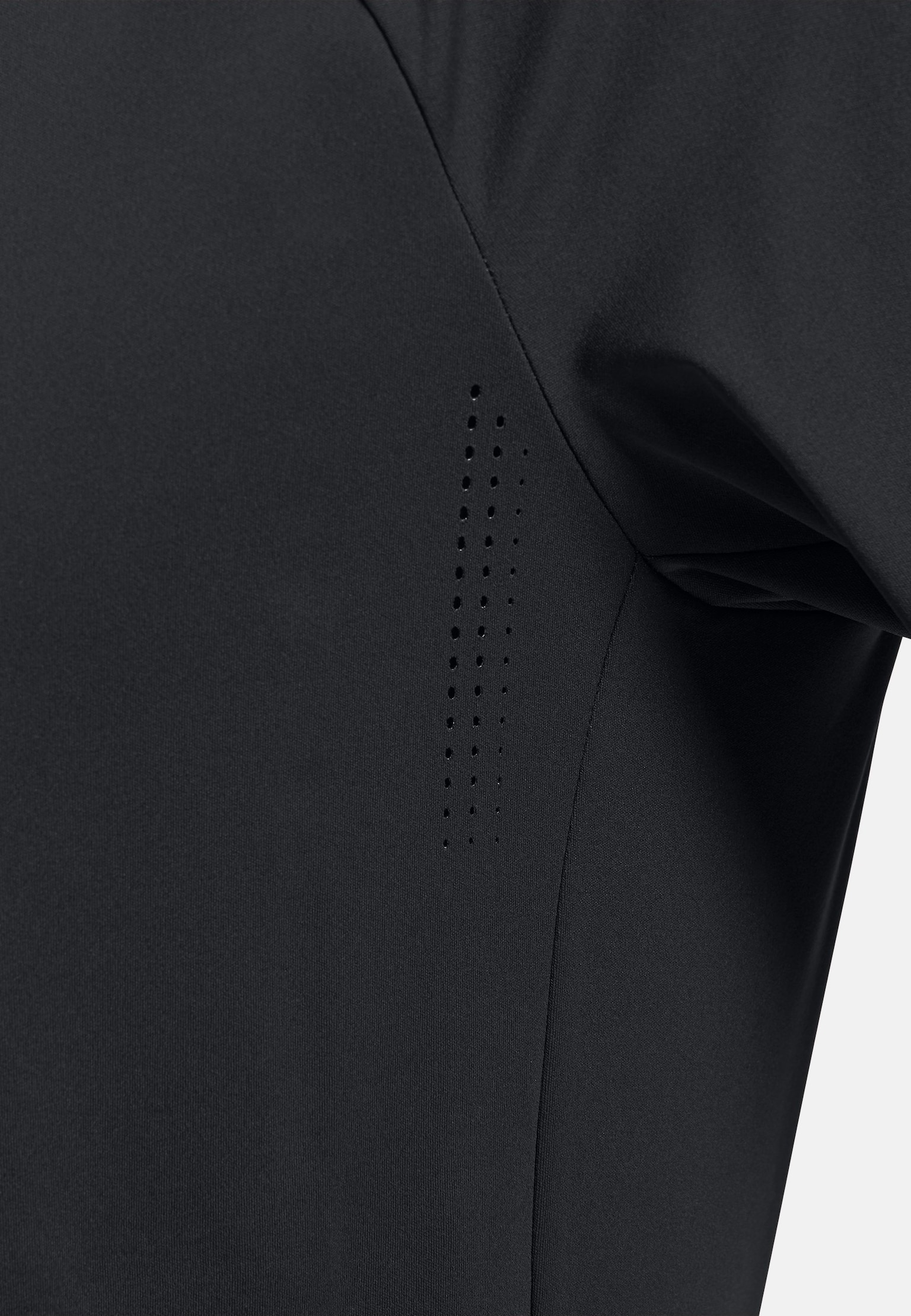 The Zeroweight Pro Warm running jacket 2.0