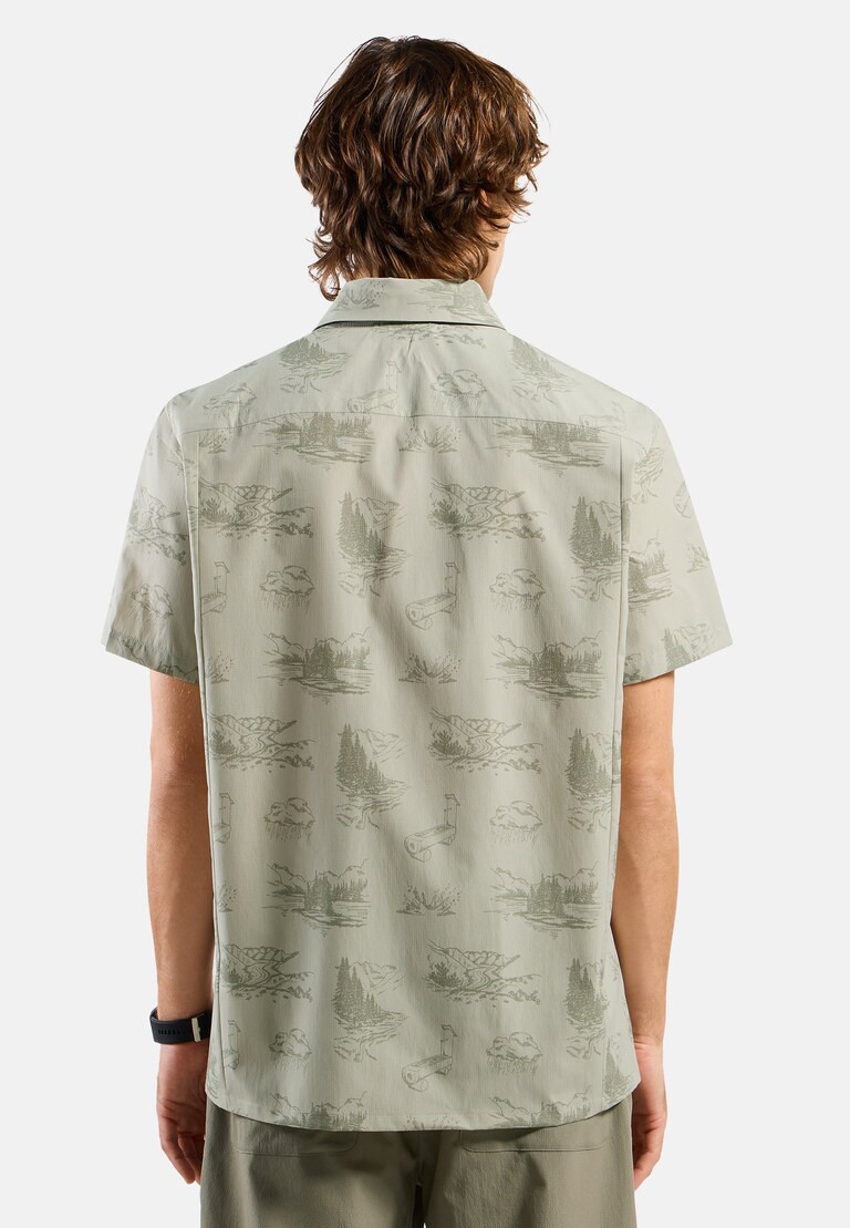 The Essentials short-sleeve print hiking shirt