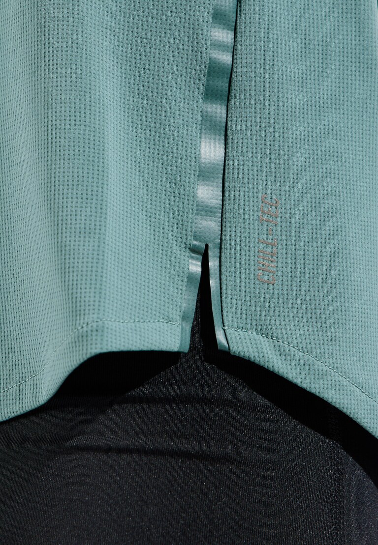 The Zeroweight Chill-Tec long sleeve t-shirt