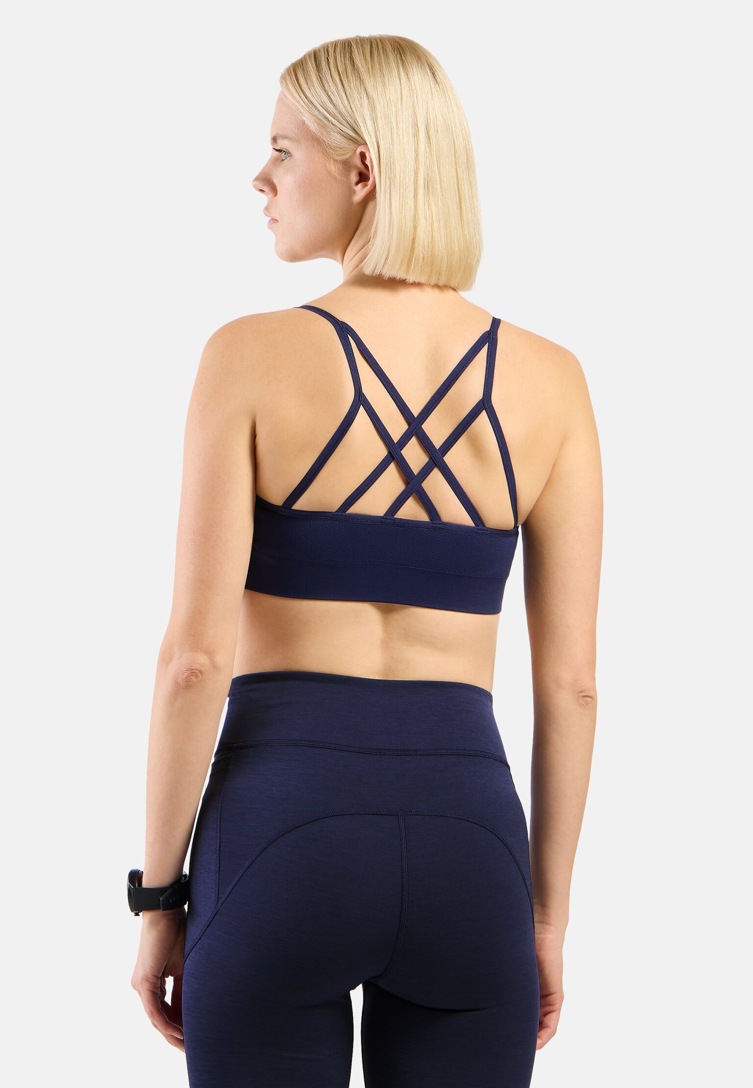 The Seamless soft-support reversible sports bra