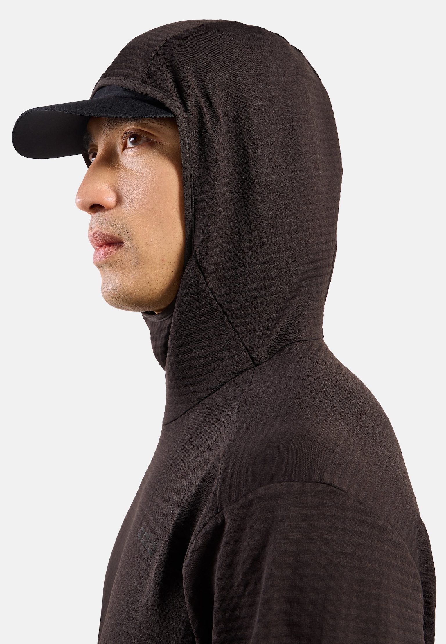Haut à capuche de running Essential Thermal