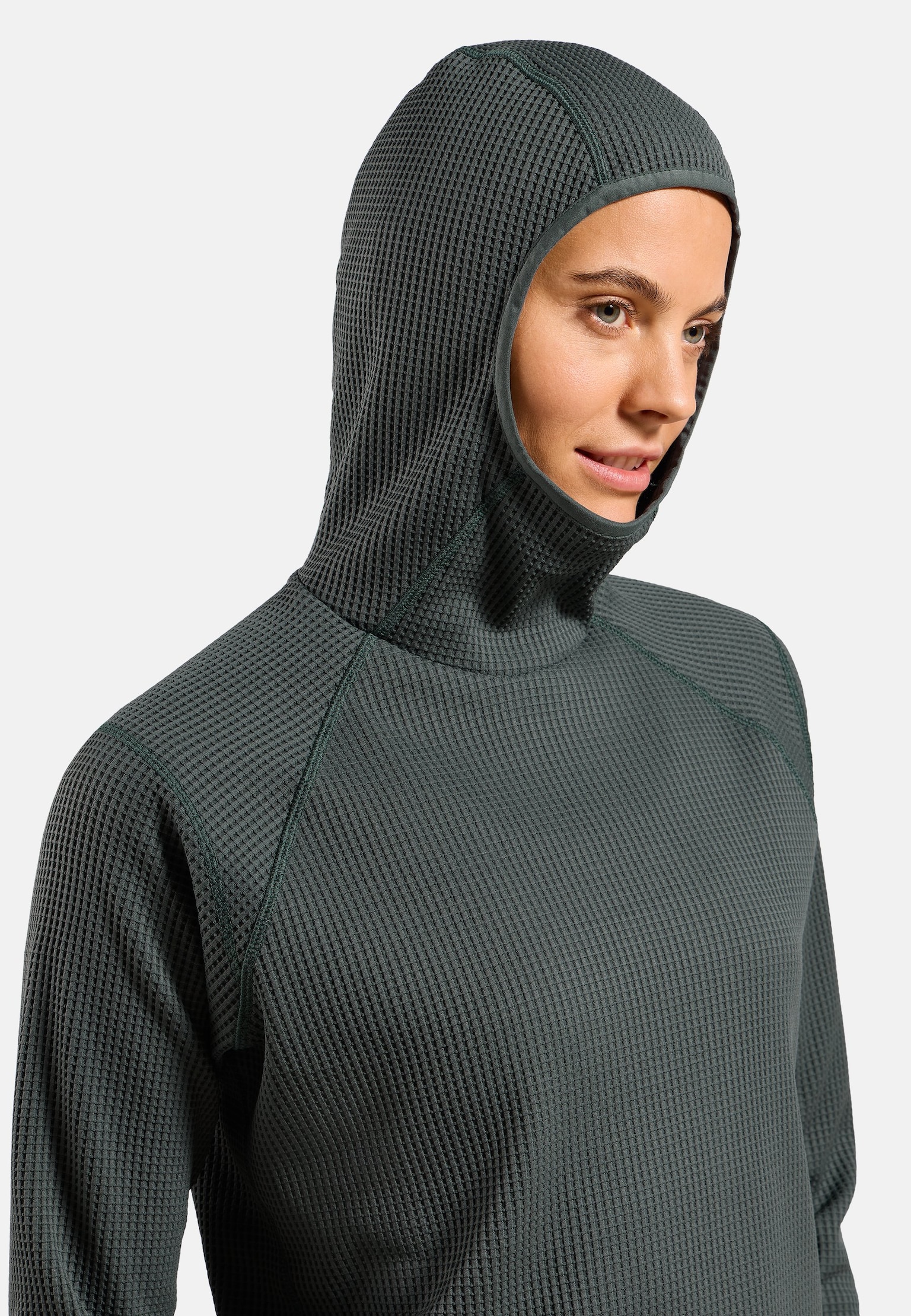 Cubic Multisport Mid Layer mit Kapuze