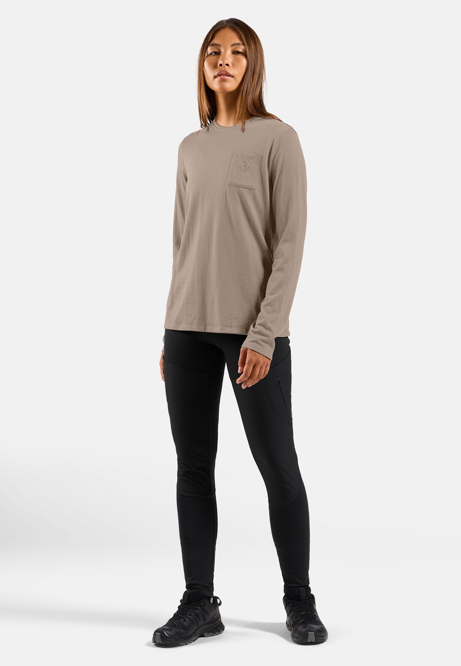 The Ascent merino 200 pocket long sleeve t-shirt